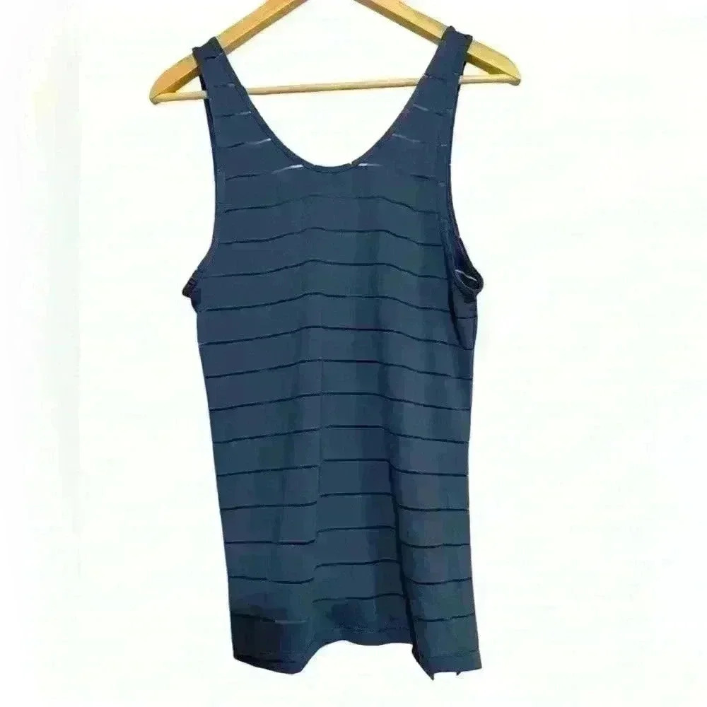 Athleta Striped Workout Navy Tank Top Women’s Size Small